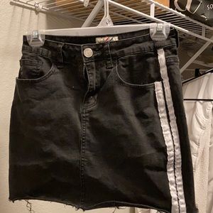 80’s black denim jean mini skirt vintage